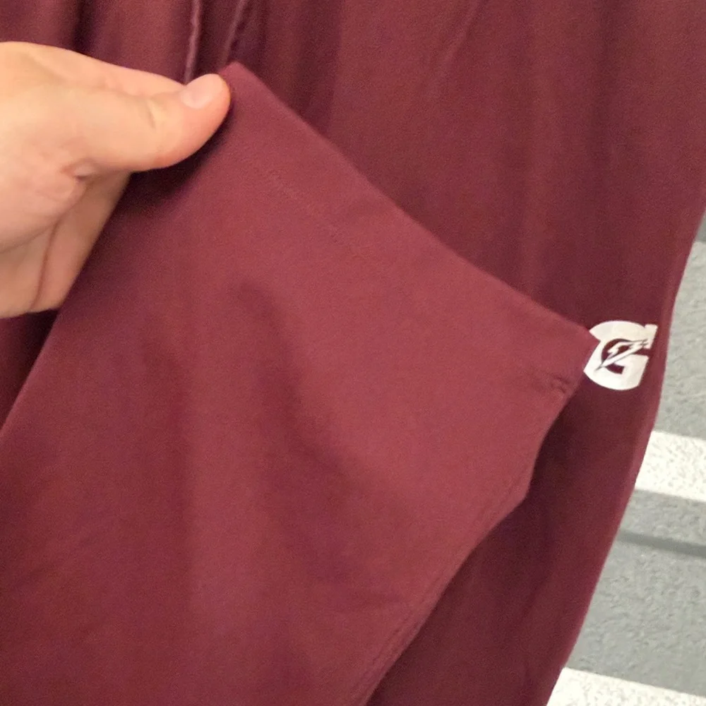 Lululemon Women’s On the Fly Burgundy Straight Leg GATORADE Pant Size 6‎ ACTIVE